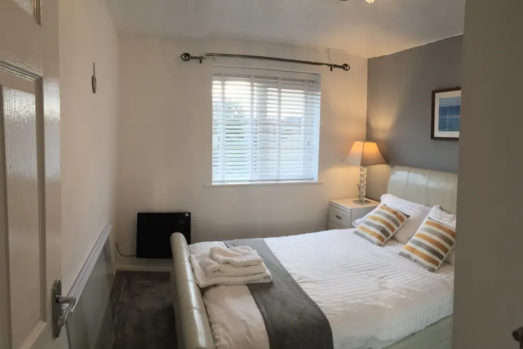 Yobel Gatwick Apartment – 2 Bed – Gatwick – UBK-90561