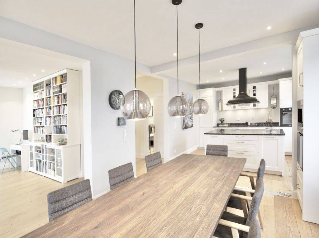 Stylish family living dream in a great location! – UBK-538313