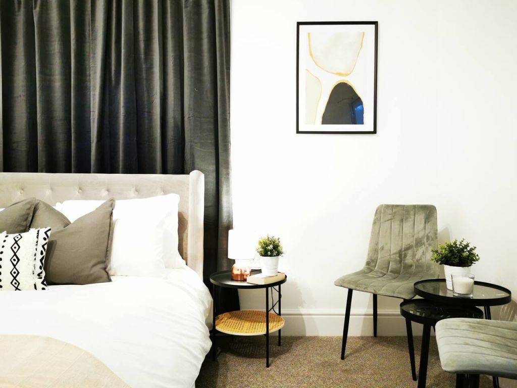 Wonderful studio in Newport! – UBK-163432