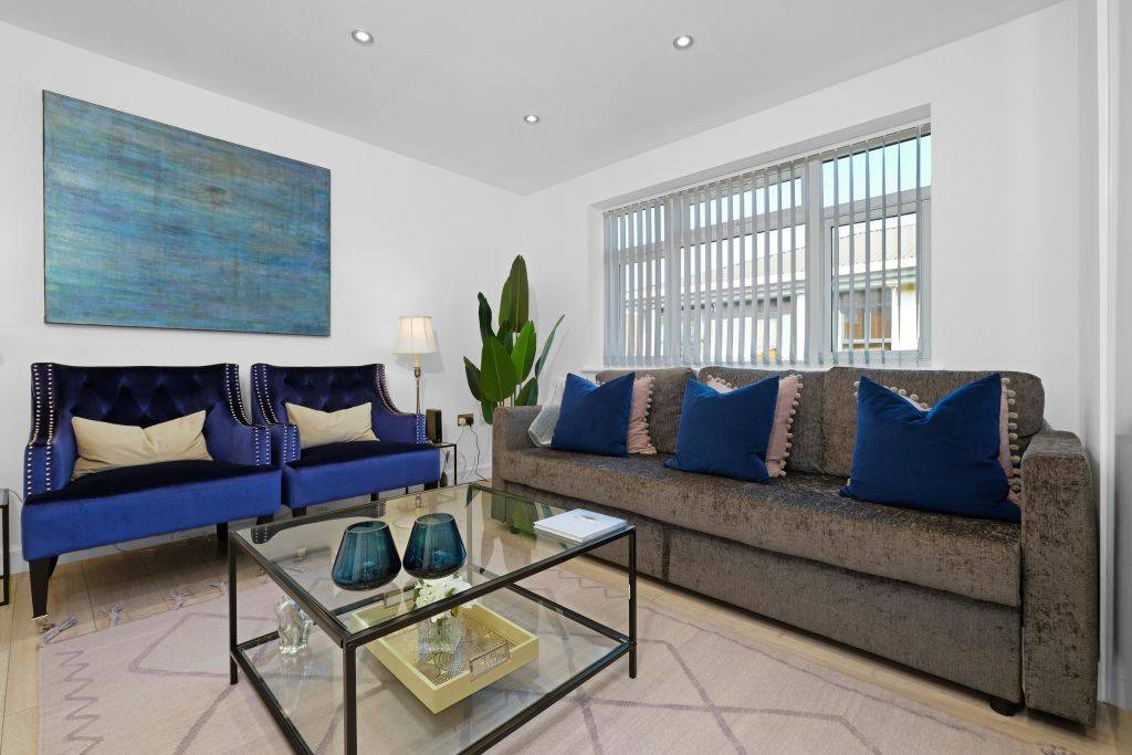 St Martins House Luxury Apartments Ruislip – Apt. B – UBK-440073