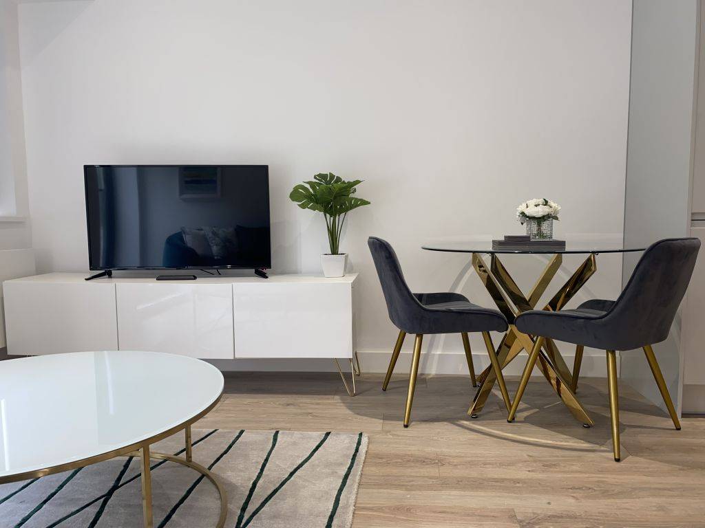 Solihull Luxury One Bed Apartment – UBK-65800