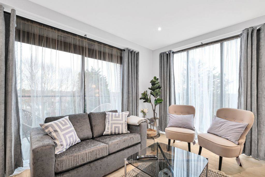 Belmore 1 Bedroom Luxury Apartment with Parking in Stanmore, North West London – 10 – UBK-595205