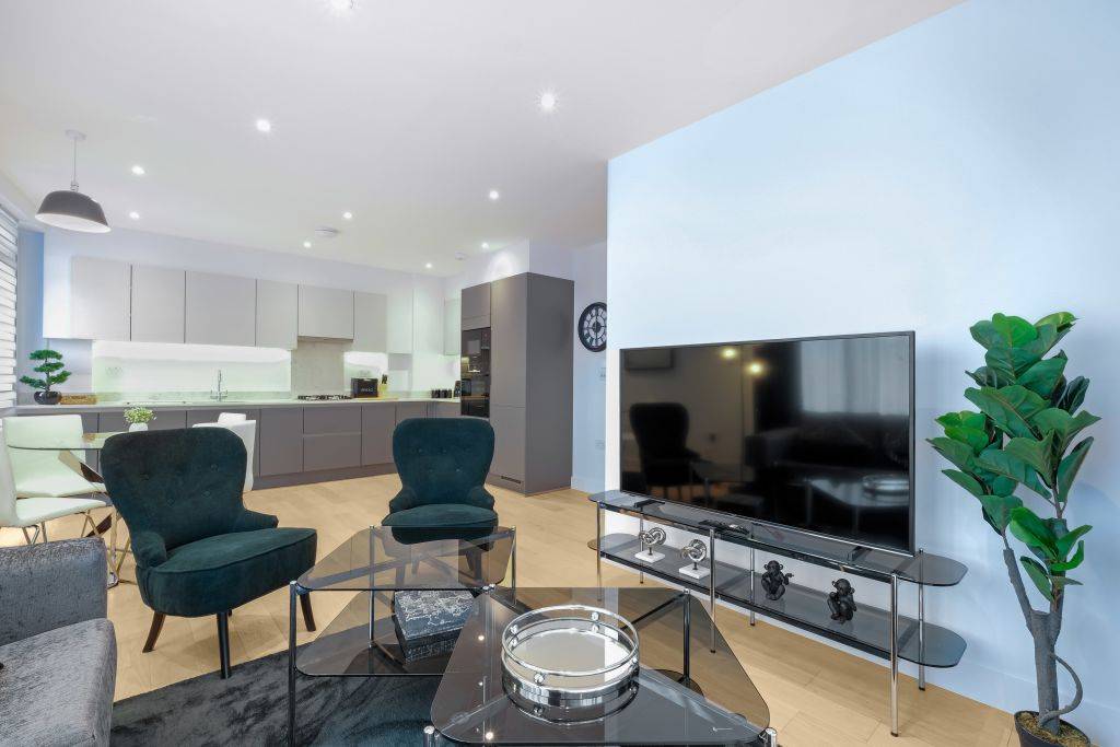 Belmore 2 Bedroom Luxury Apartment with Parking in Stanmore, North West London – 15 – UBK-843717